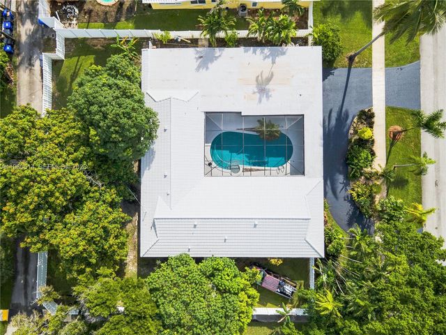 4731 Pierce Street, Hollywood, FL 33021