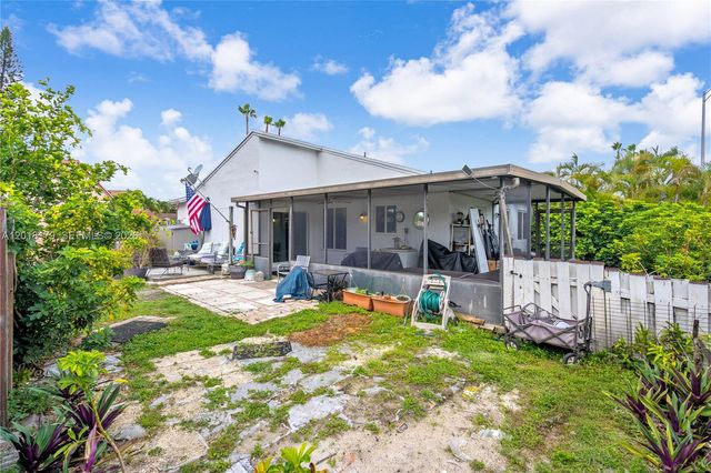19903 NW 67th Court, Hialeah, FL 33015