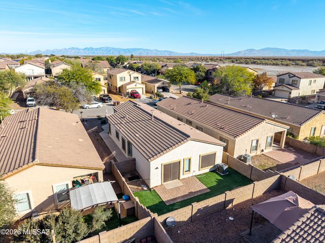 472 E Placita Nodo, Sahuarita, AZ 85629