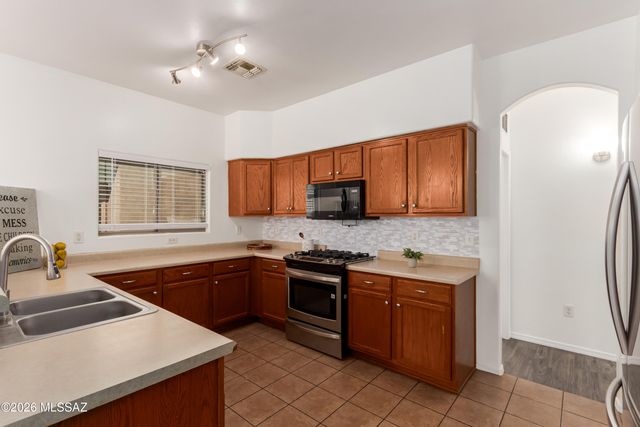 472 E Placita Nodo, Sahuarita, AZ 85629