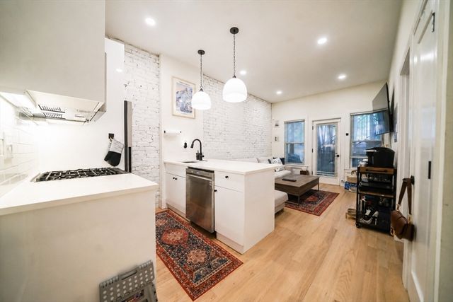 308 Saratoga 1, Boston, MA 02128