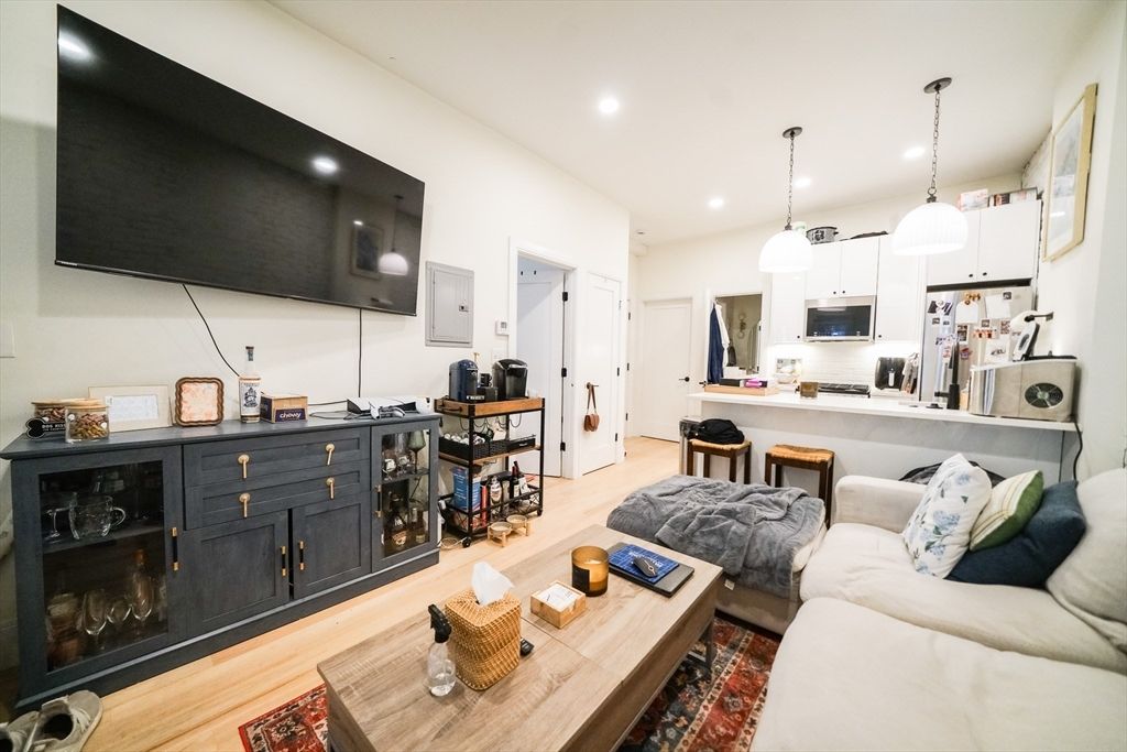 308 Saratoga 1, Boston, MA 02128