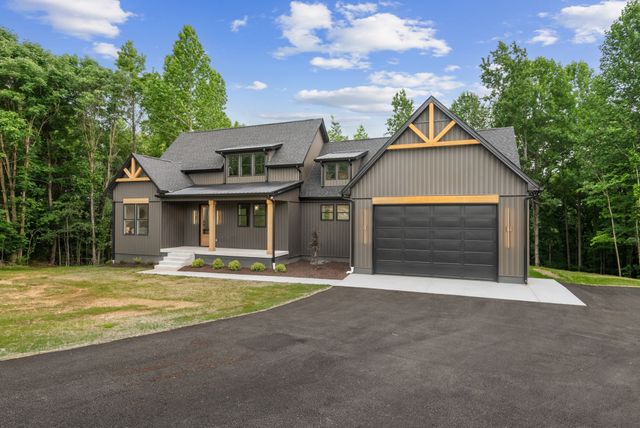 594 Overlook Cir, Tullahoma, TN 37388