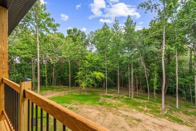 594 Overlook Cir, Tullahoma, TN 37388