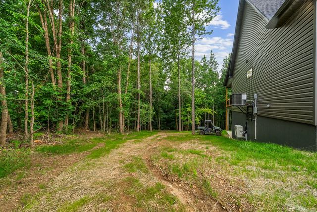 594 Overlook Cir, Tullahoma, TN 37388
