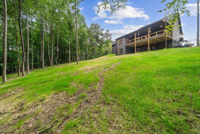 594 Overlook Cir, Tullahoma, TN 37388