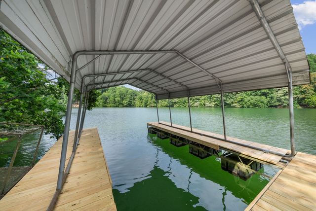594 Overlook Cir, Tullahoma, TN 37388