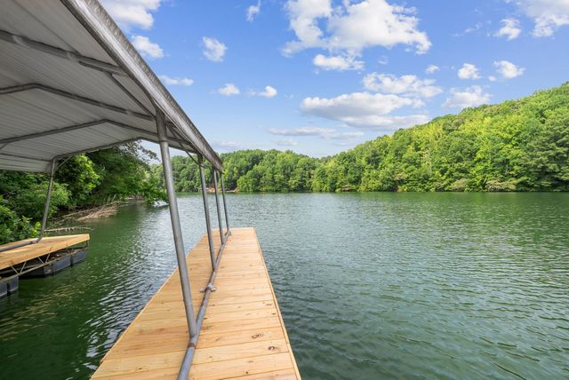 594 Overlook Cir, Tullahoma, TN 37388