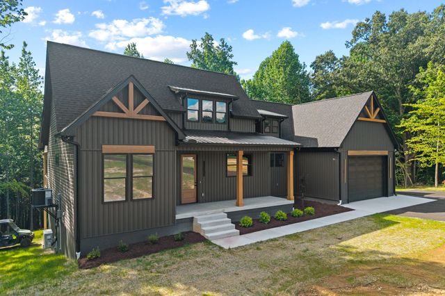 594 Overlook Cir, Tullahoma, TN 37388
