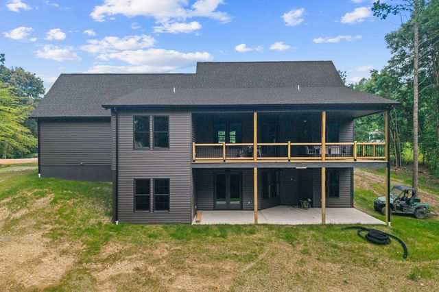 594 Overlook Cir, Tullahoma, TN 37388