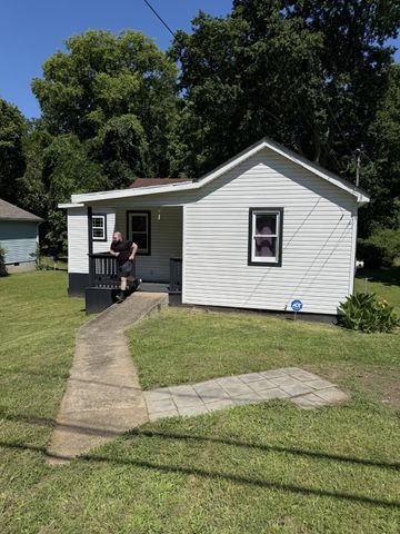 124 Edmondson Ferry Rd, Clarksville, TN 37040
