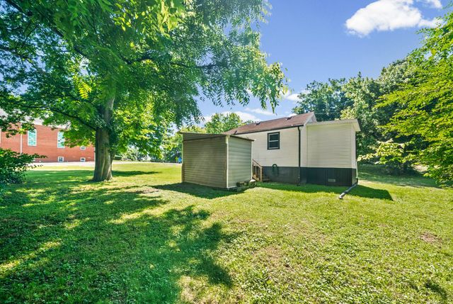 124 Edmondson Ferry Rd, Clarksville, TN 37040