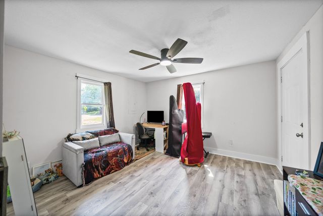 124 Edmondson Ferry Rd, Clarksville, TN 37040
