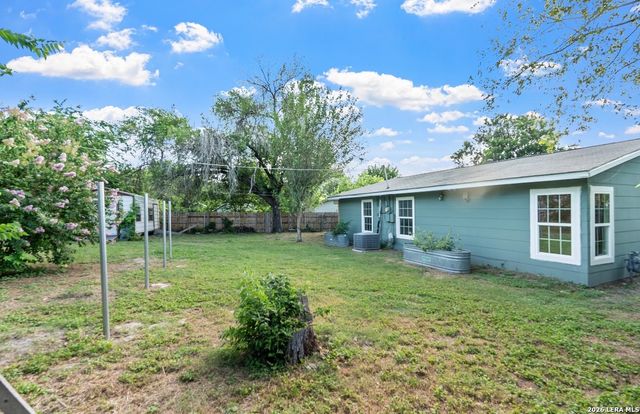 6806 BENDER DR, San Antonio, TX 78229