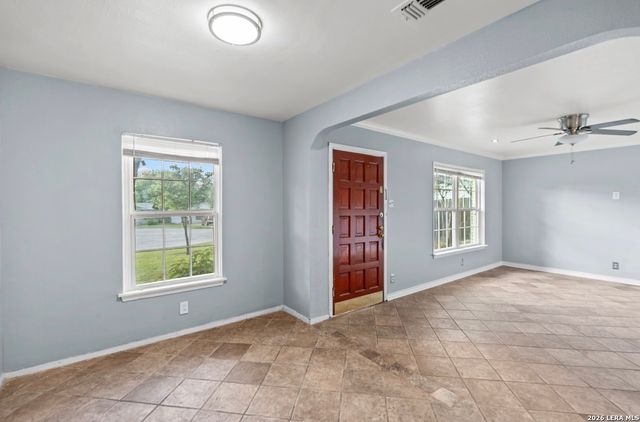 6806 BENDER DR, San Antonio, TX 78229