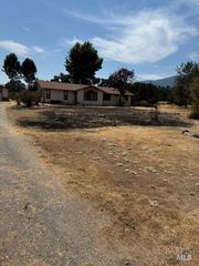22751 Oak Ln, Covelo, CA 95428