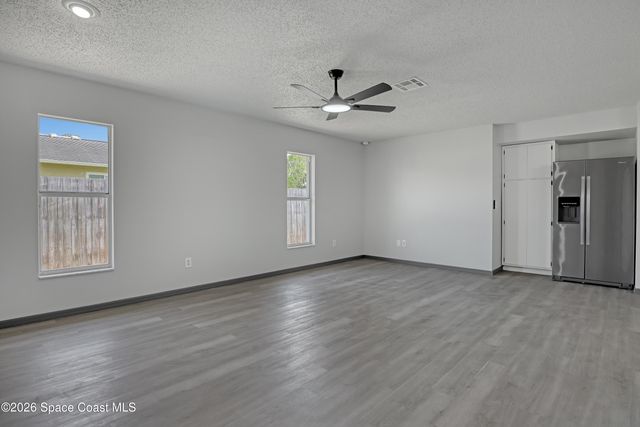999 Castile Road SE, Palm Bay, FL 32909