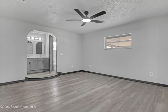 999 Castile Road SE, Palm Bay, FL 32909