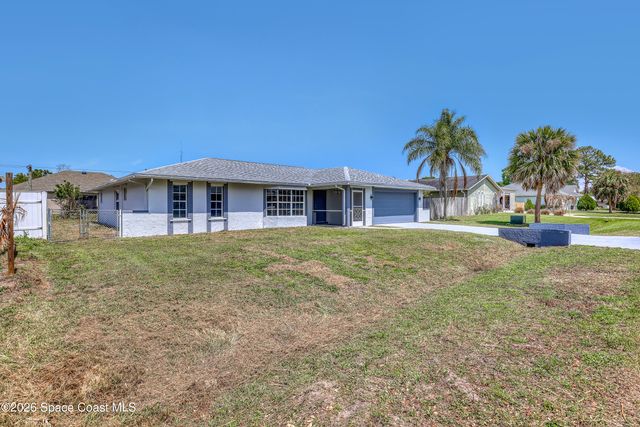 999 Castile Road SE, Palm Bay, FL 32909