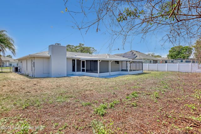999 Castile Road SE, Palm Bay, FL 32909