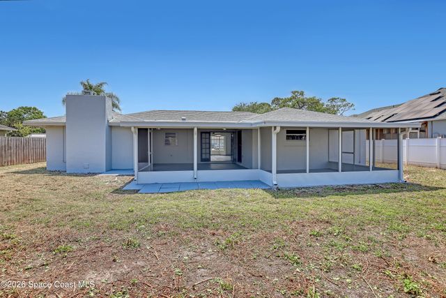 999 Castile Road SE, Palm Bay, FL 32909