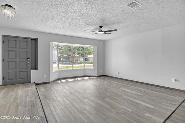 999 Castile Road SE, Palm Bay, FL 32909