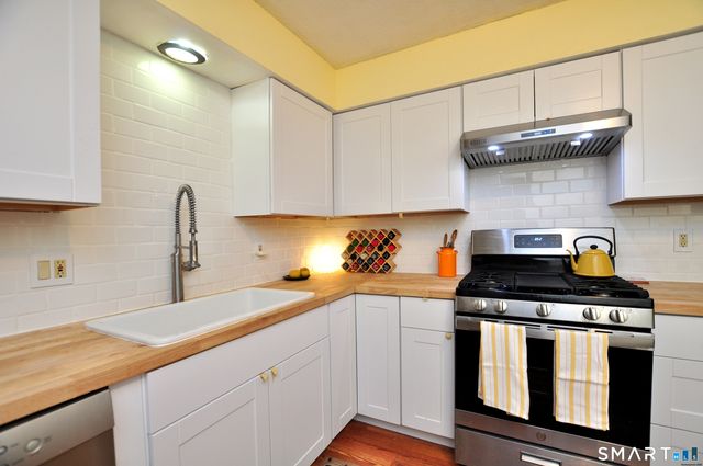 121 Wedgewood Drive, Torrington, CT 06790