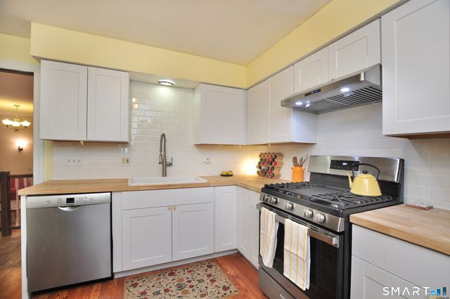 121 Wedgewood Drive, Torrington, CT 06790