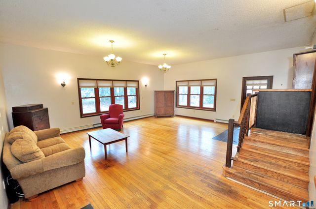 121 Wedgewood Drive, Torrington, CT 06790