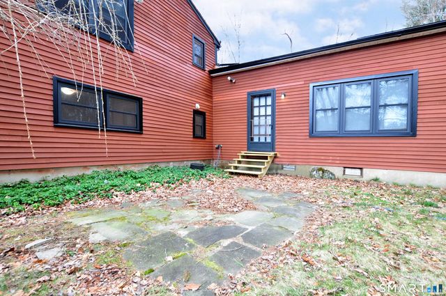 121 Wedgewood Drive, Torrington, CT 06790