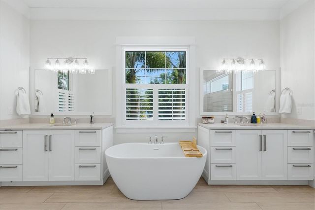 3913 ROBERTS POINT ROAD, Sarasota, FL 34242