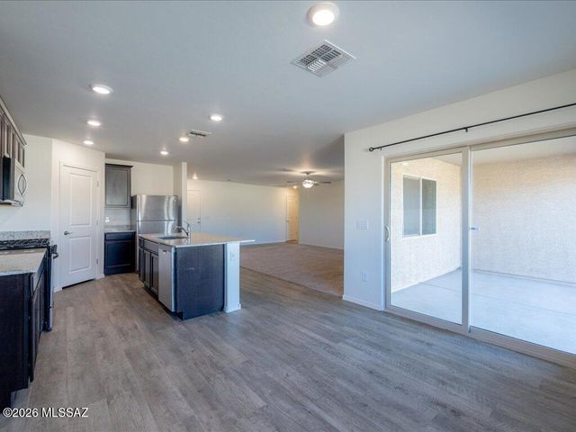 7548 W Portugal Place, Tucson, AZ 85757