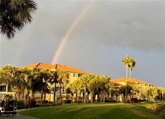 4884 Hampshire CT 7-104, Naples, FL 34112