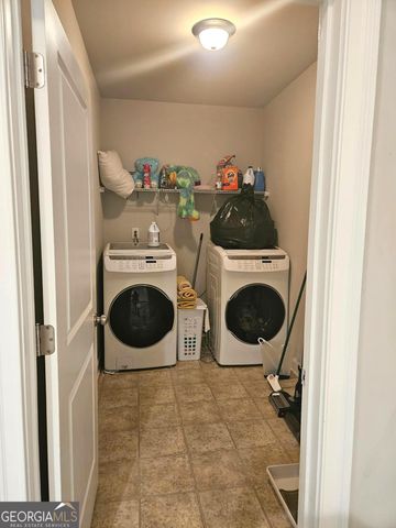 615 Birkdale Drive, Fairburn, GA 30213