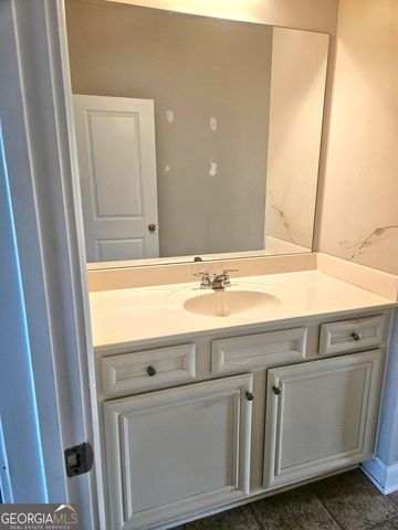 615 Birkdale Drive, Fairburn, GA 30213