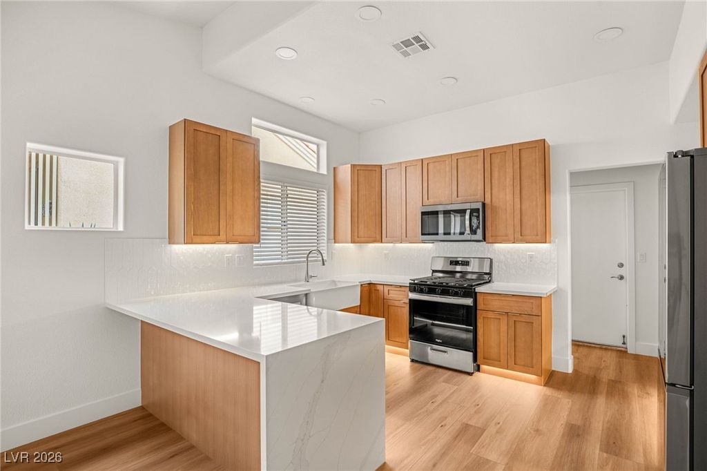 Image 11 of property listing at 2009 Emery Street, Las Vegas, NV 89134