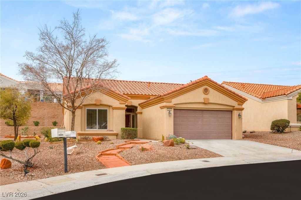 Image 2 of property listing at 2009 Emery Street, Las Vegas, NV 89134