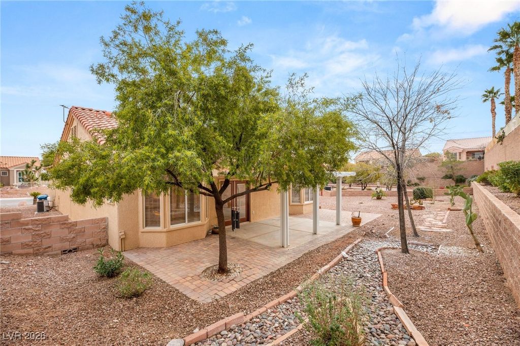 Image 39 of property listing at 2009 Emery Street, Las Vegas, NV 89134