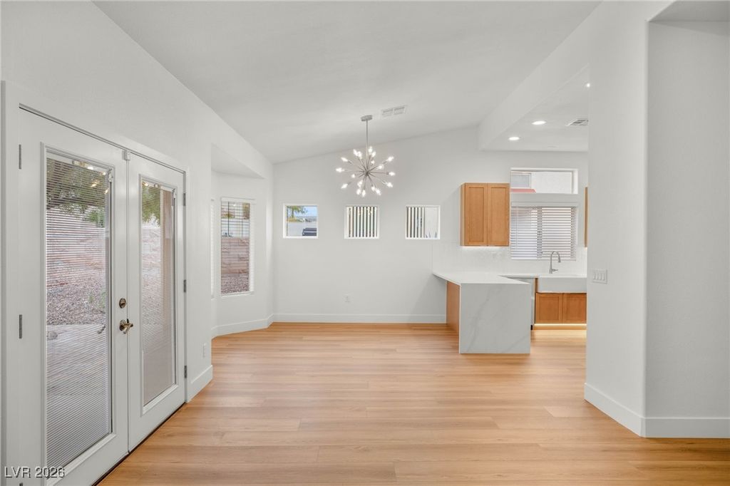 Image 7 of property listing at 2009 Emery Street, Las Vegas, NV 89134