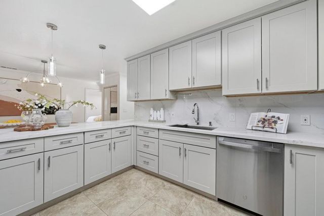 18660 Devon Avenue, Saratoga, CA 95070