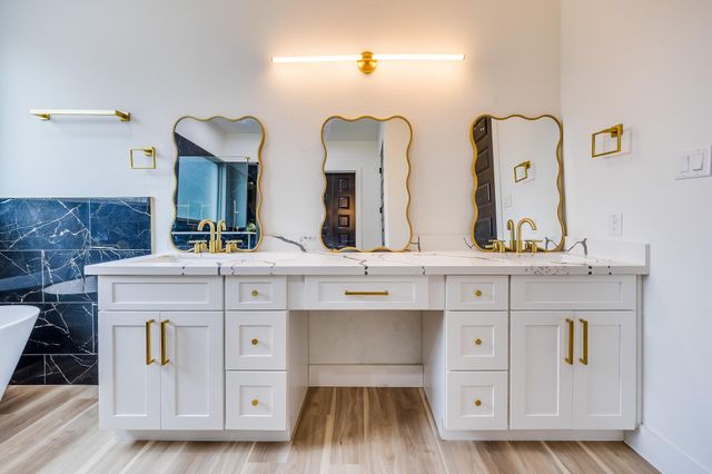 315 Autumn Oak Street, New Caney, TX 77357