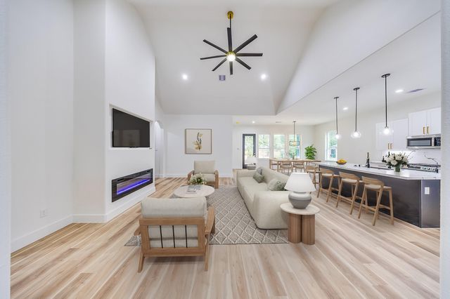 315 Autumn Oak Street, New Caney, TX 77357