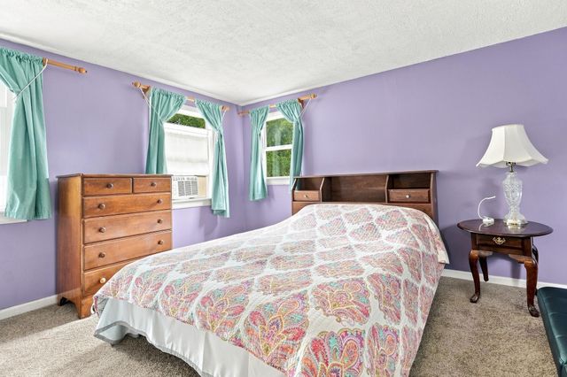 47 McIntosh Avenue, South Burlington, VT 05403