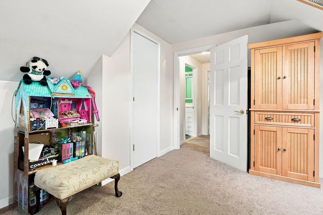 47 McIntosh Avenue, South Burlington, VT 05403