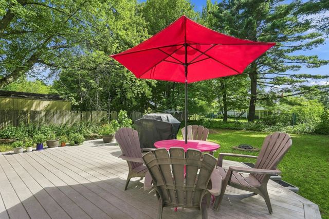 47 McIntosh Avenue, South Burlington, VT 05403