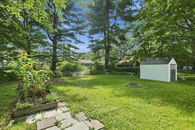 47 McIntosh Avenue, South Burlington, VT 05403