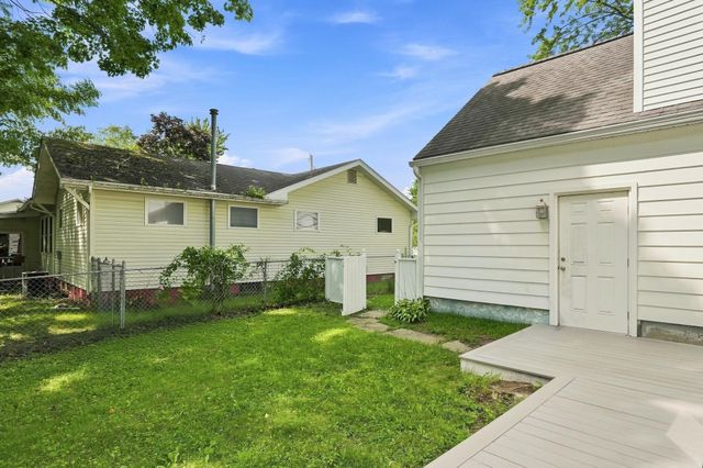 47 McIntosh Avenue, South Burlington, VT 05403