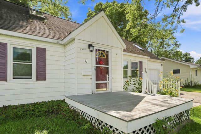 47 McIntosh Avenue, South Burlington, VT 05403