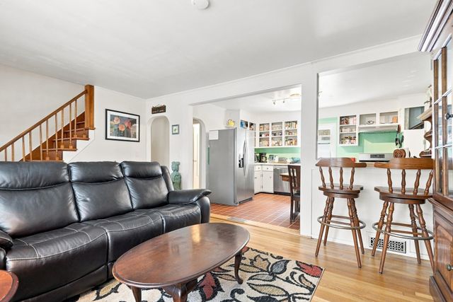47 McIntosh Avenue, South Burlington, VT 05403