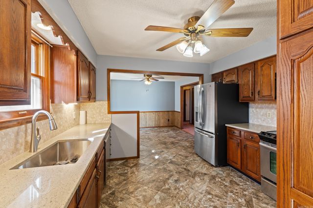 1710 Ashbriar Drive, Mountain Home, AR 72653